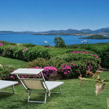 Amazing Two-bedroom House With Sea View In Cala Di Volpe Holiday home