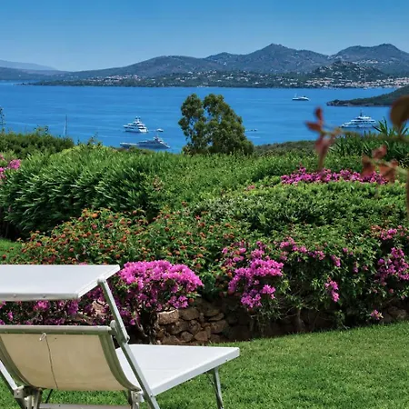 Holiday home Amazing Two-bedroom House With Sea View In Cala Di Volpe *