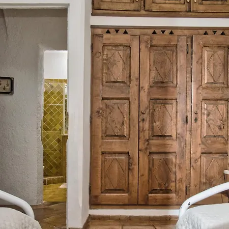 Amazing Two-bedroom House With Sea View In Cala Di Volpe 펜션 *